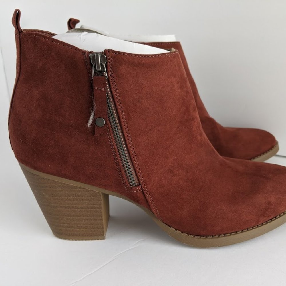 Women's Jameson Double Zip Western Bootie, Red 11 - Picture 4 of 7